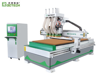  Routine maintenance of Roctech CNC cutting machine