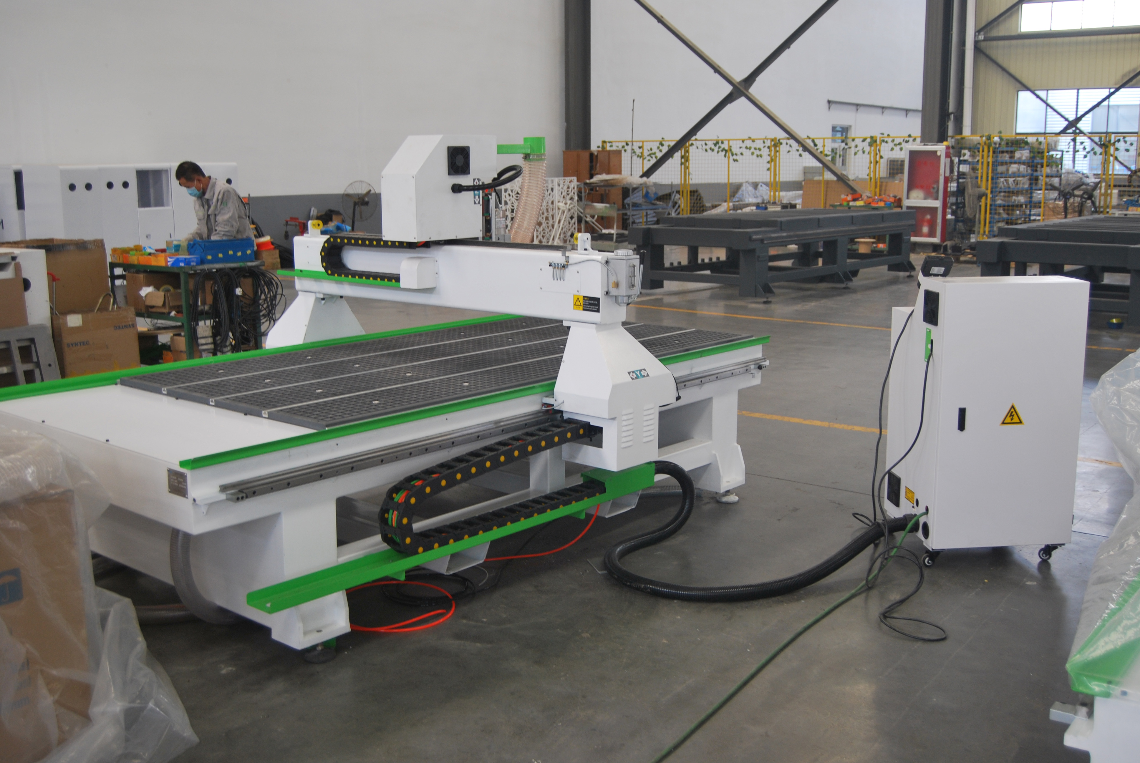 ROCTECH CNC Wood Carving Machine: Precision and Durability for Woodworking‌